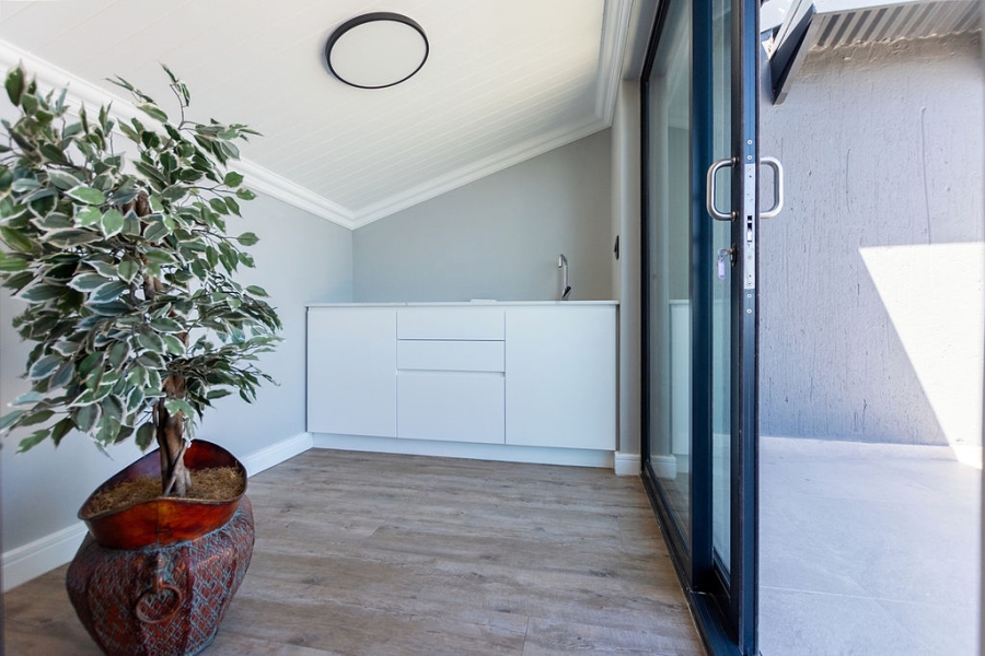 3 Bedroom Property for Sale in Calypso Beach Western Cape